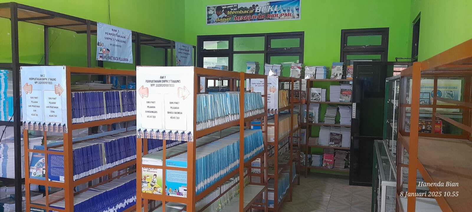 koleksi buku